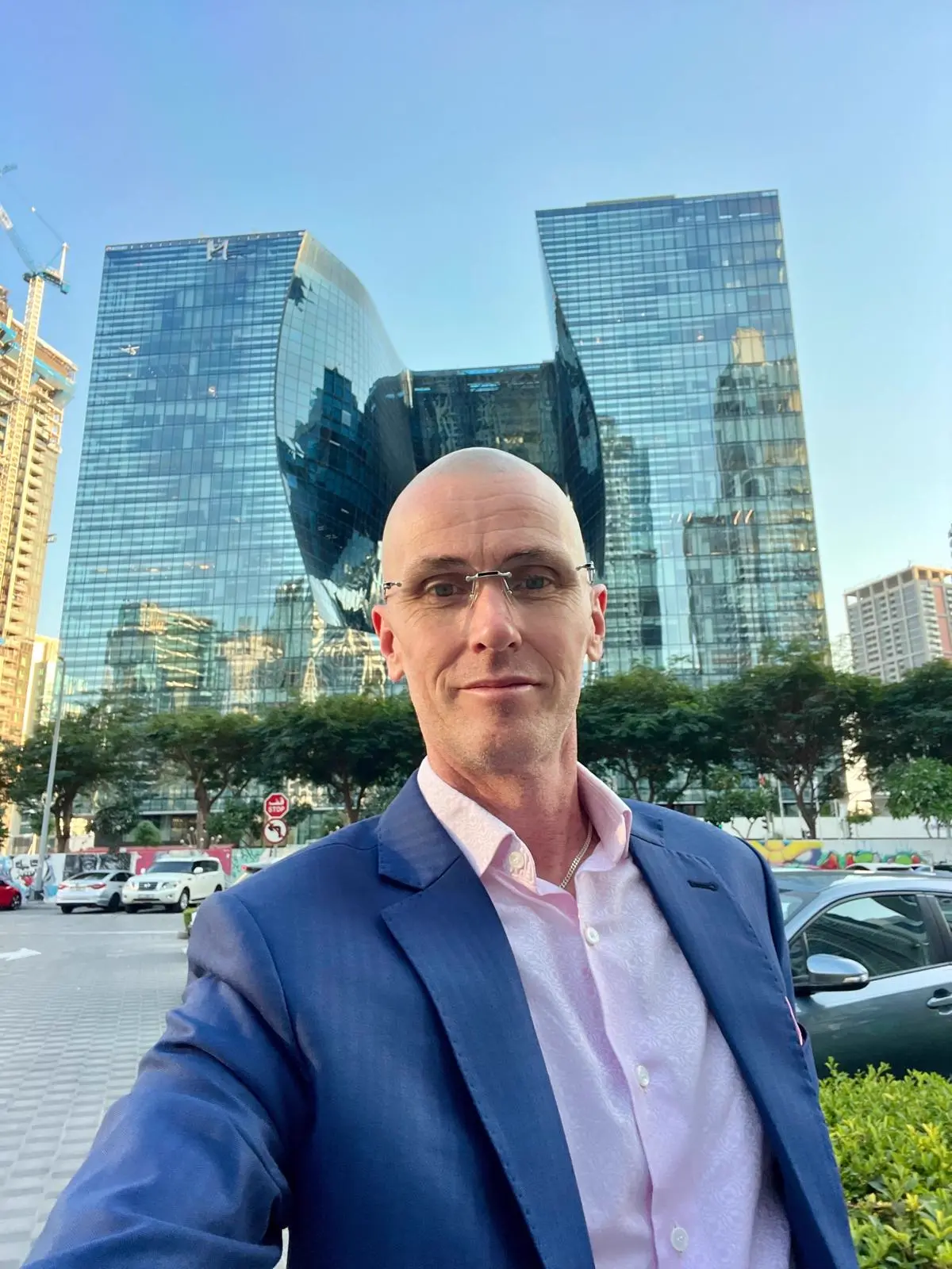 Robbie Vee in Dubai UAE Middle East business operations